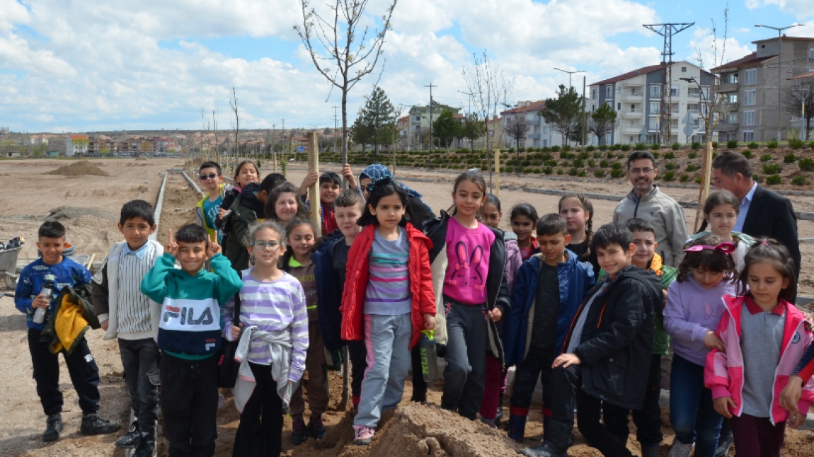 Gülşehir Atatürk İlkokulu 2-A sınıfı çevreye saygı etkinliği